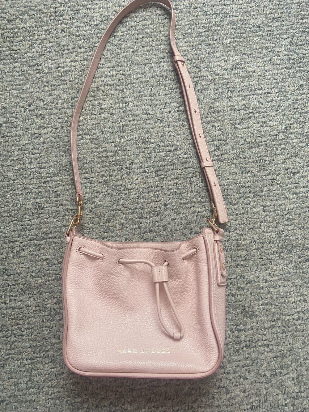 Marc Jacobs Blush Pink Leather Drawstring Crossbody Bag - Picture 2 of 12